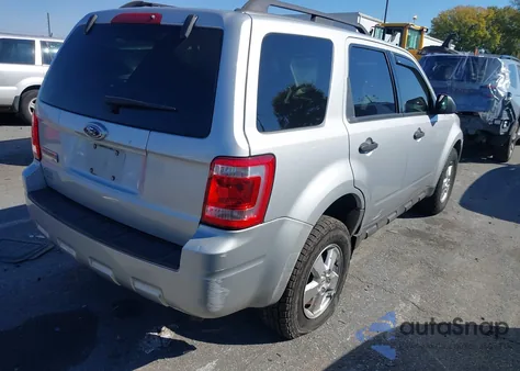 2009 Ford Escape Xlt из США, поврежденный, VIN 1FMCU03G49KA57437